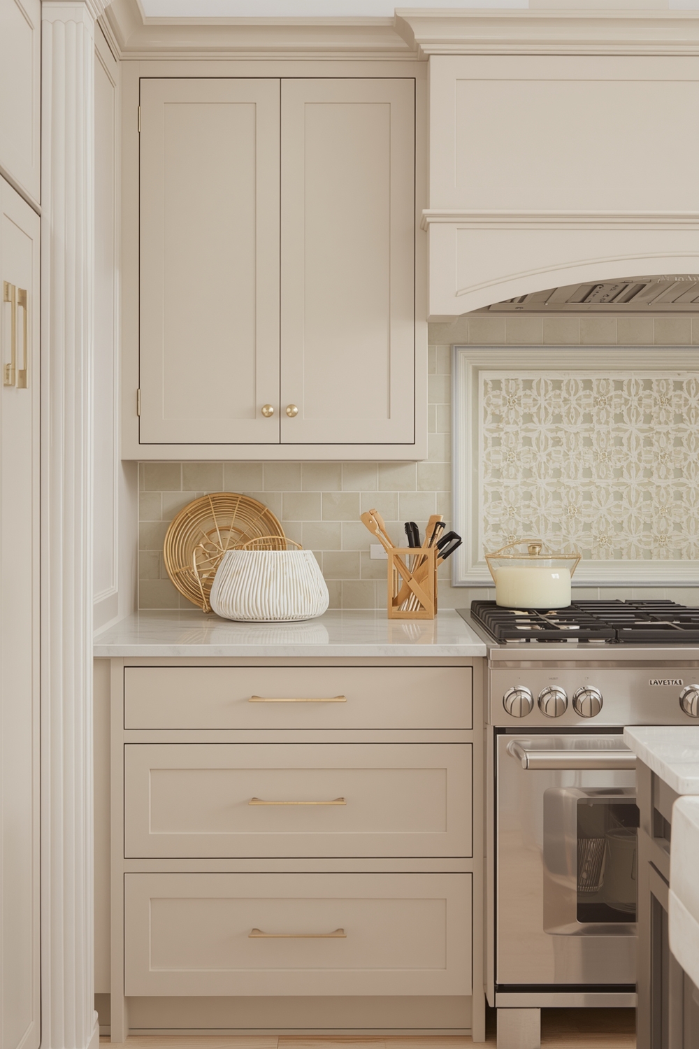 Designer Beige Kitchen Cabinet Hardware