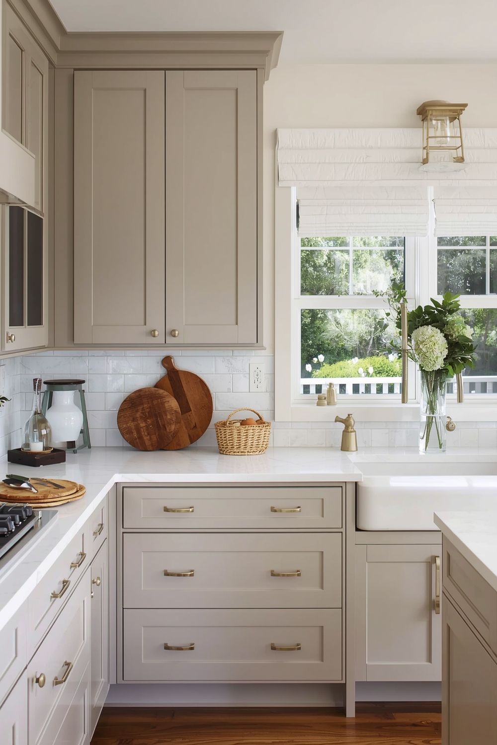Snug Beige Kitchen Cabinet Tones