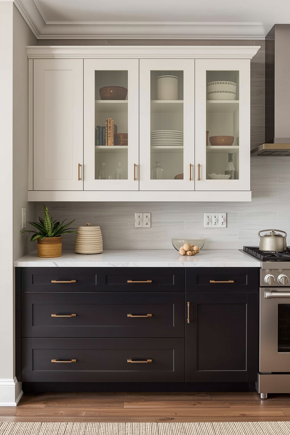 Two-Toned Cabinets with Dark Bases and Light Uppers