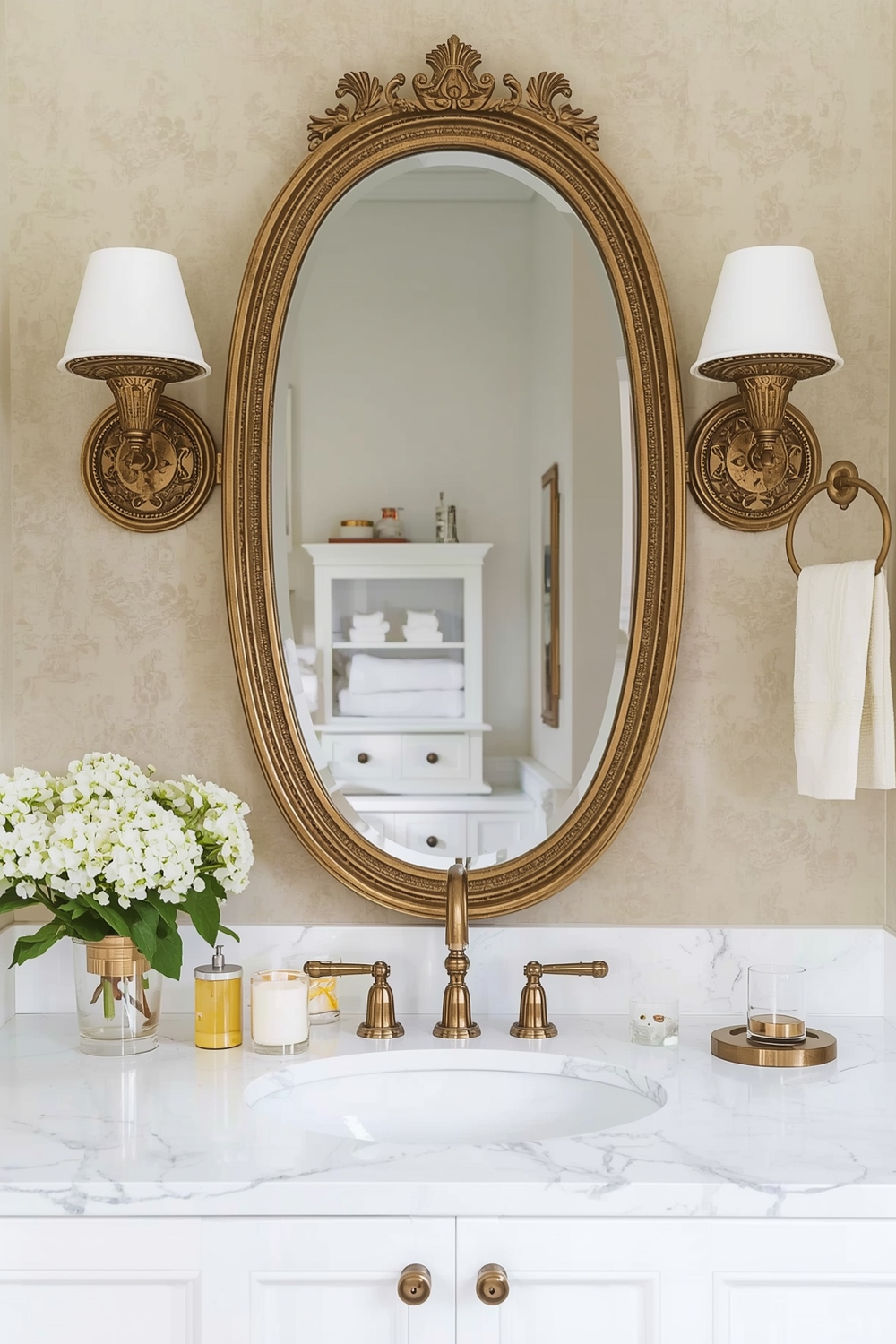 Chic Bathroom Mirror Design Examples