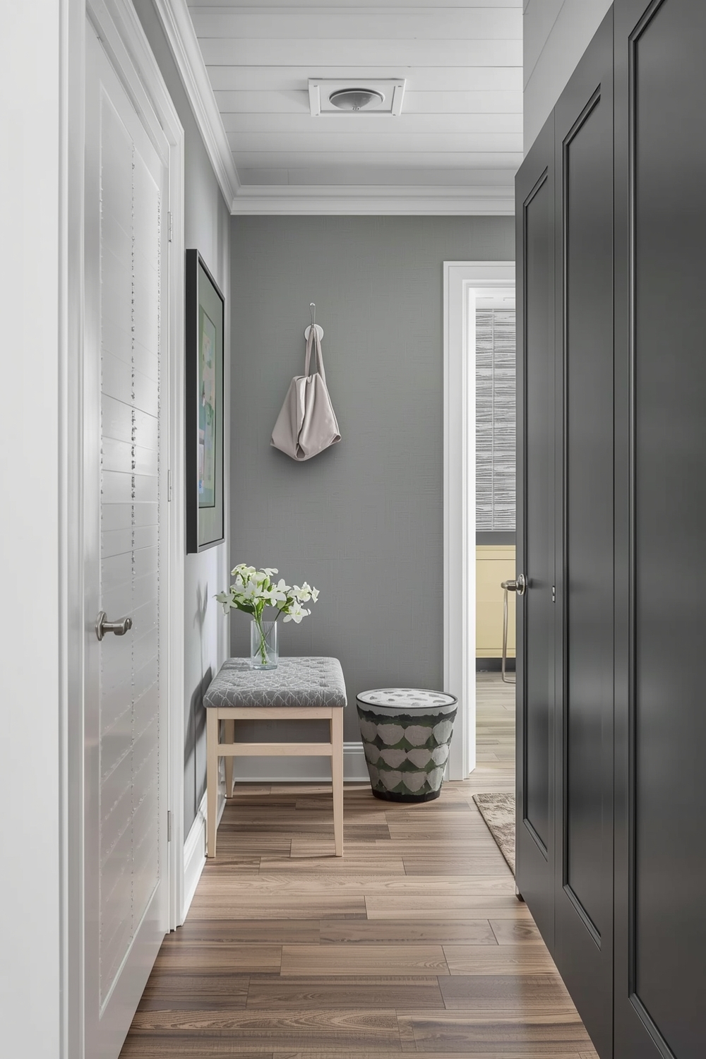 Small Entryway Spatial Plans That Save Space